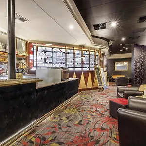 https://findon-hotel.adelaidehotels-au.com